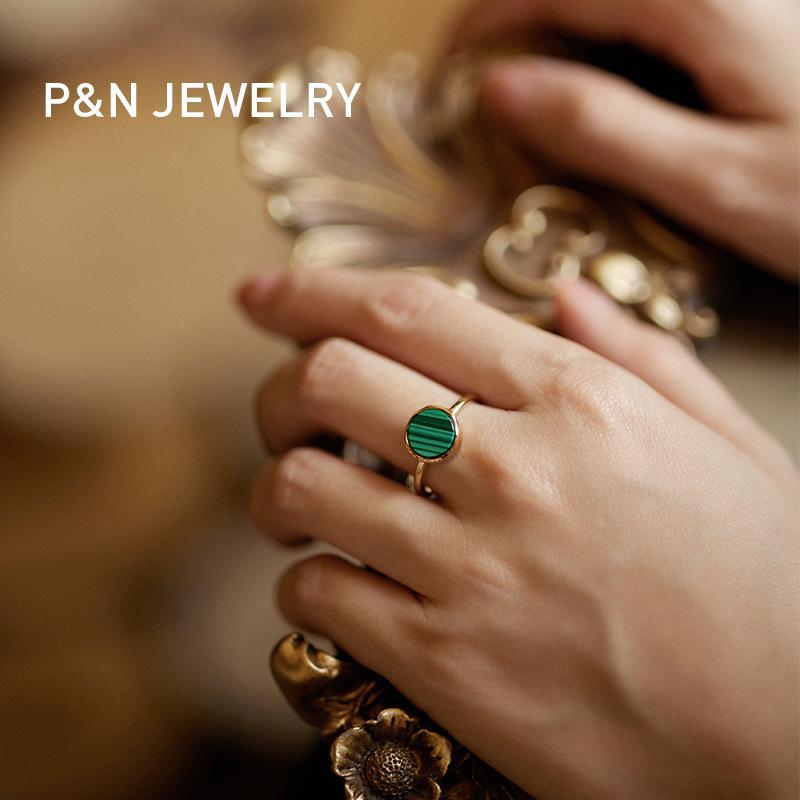 Fashionable Simple Vintage French Style Light Luxury Ring