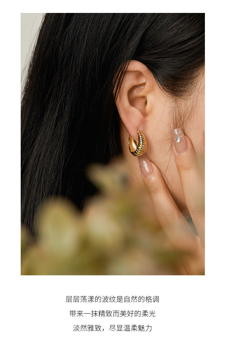 Copper Alloy Earrings French Retro Style Fashionable Light Luxury Simple Earrings