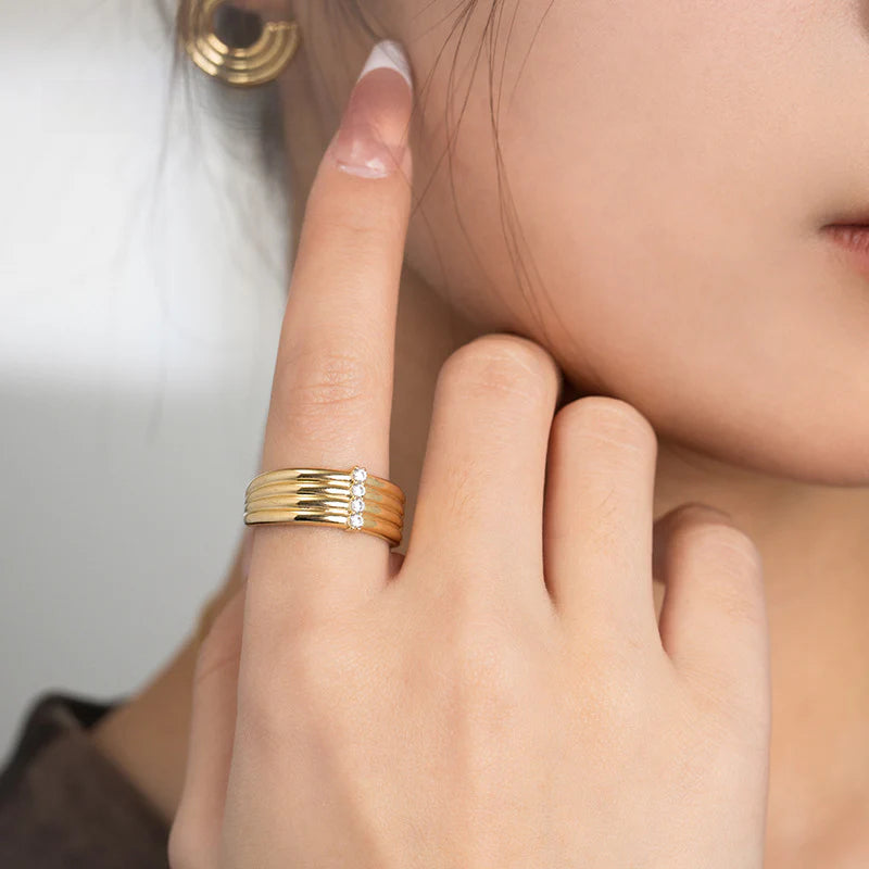 Copper Alloy Synthetic Zircon Ring Fashion Retro Personality Design Sense Elegant Ring Jewelry Gold Necklacejewelry gold necklace003