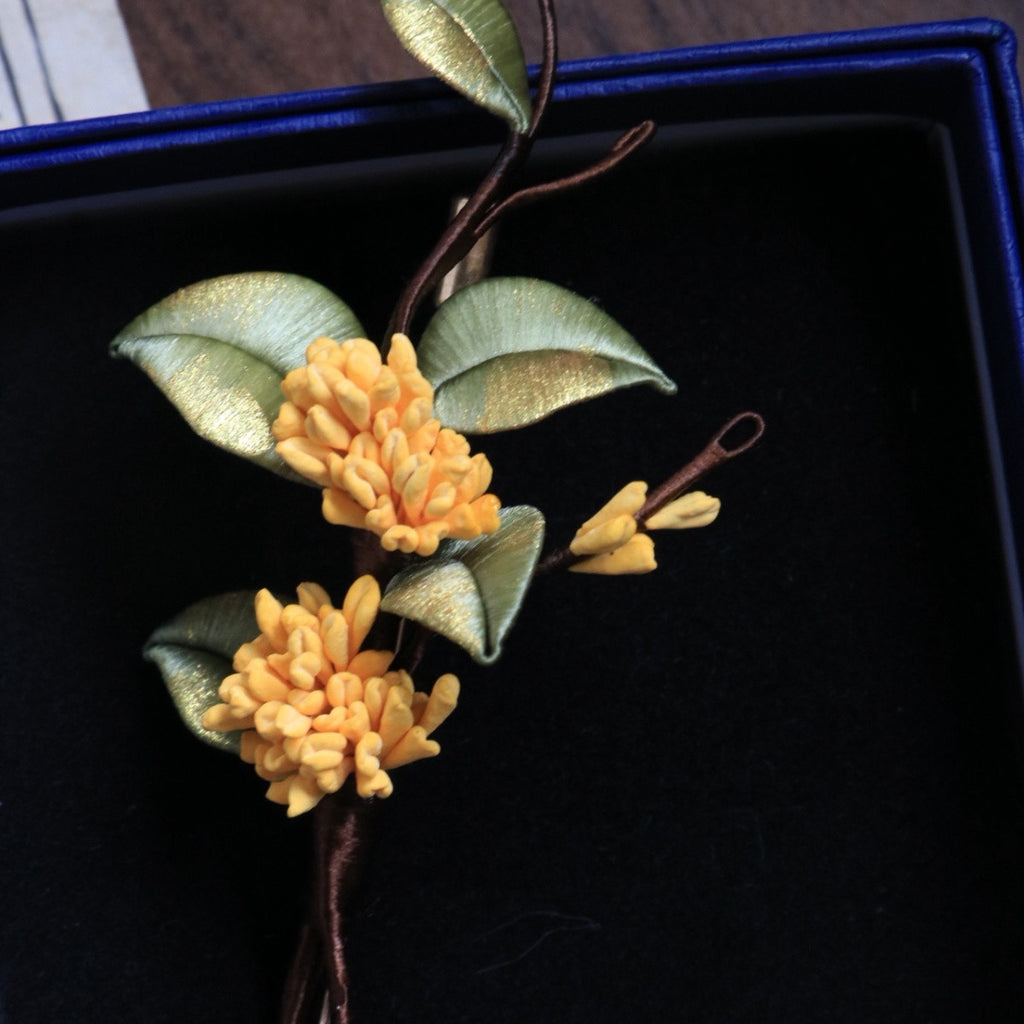 Handmade Woven Osmanthus Plant Ornament Super Fairy Design Long Needle Brooch
