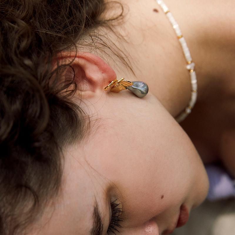 Flower Earrings Niche High-End Earrings Vintage Light Luxury Stud Earrings Women Jewelry Gold Necklacejewelry gold necklace001