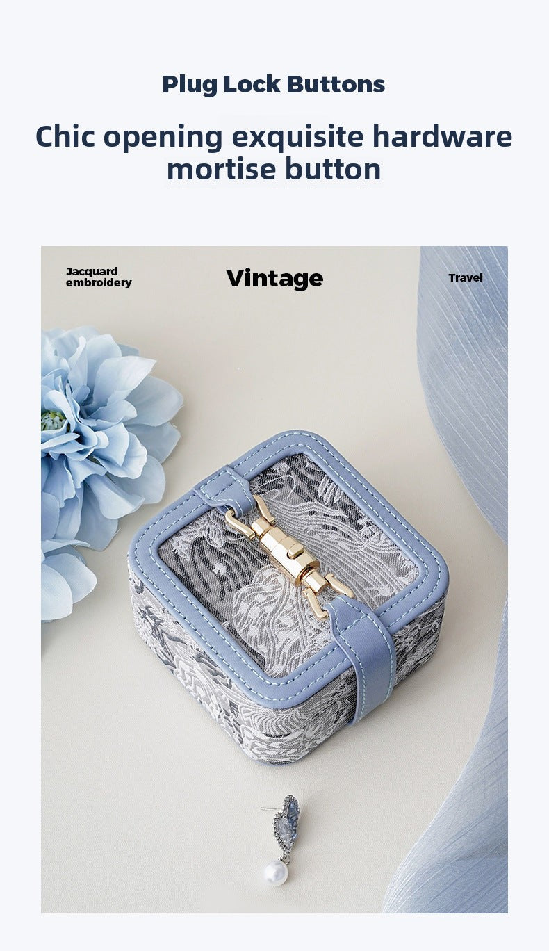 Source Manufacturer Vintage Exquisite Jewelry Box Storage Embroidery Portable Earrings Necklace Ring High-end Jewelry Box Bag Jewelry David Tiffany Gold Necklacejewelry david Tiffany gold necklace