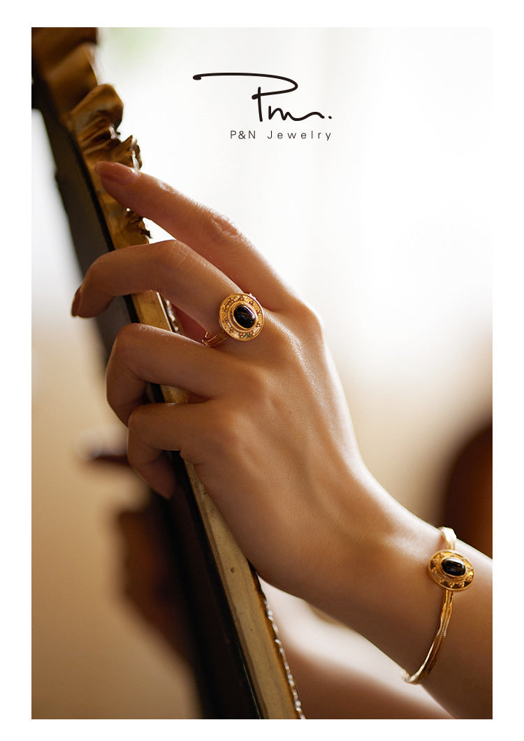 French Minimalist Retro Fashion Elegant Light Luxury Ring