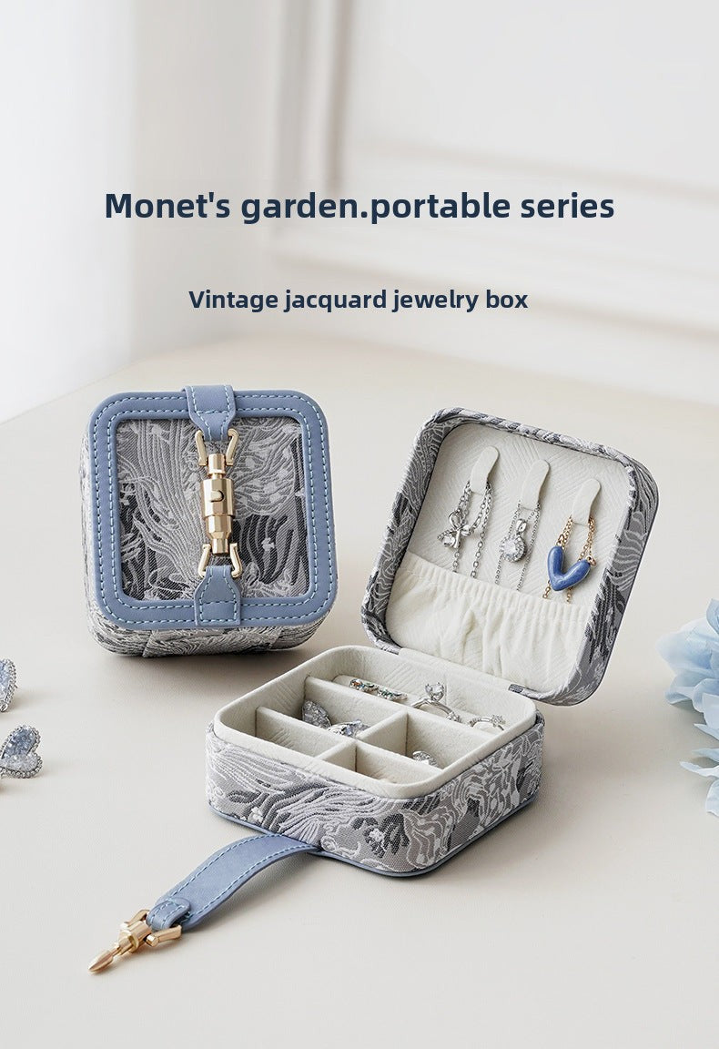 Source Manufacturer Vintage Exquisite Jewelry Box Storage Embroidery Portable Earrings Necklace Ring High-end Jewelry Box Bag Jewelry David Tiffany Gold Necklacejewelry david Tiffany gold necklace