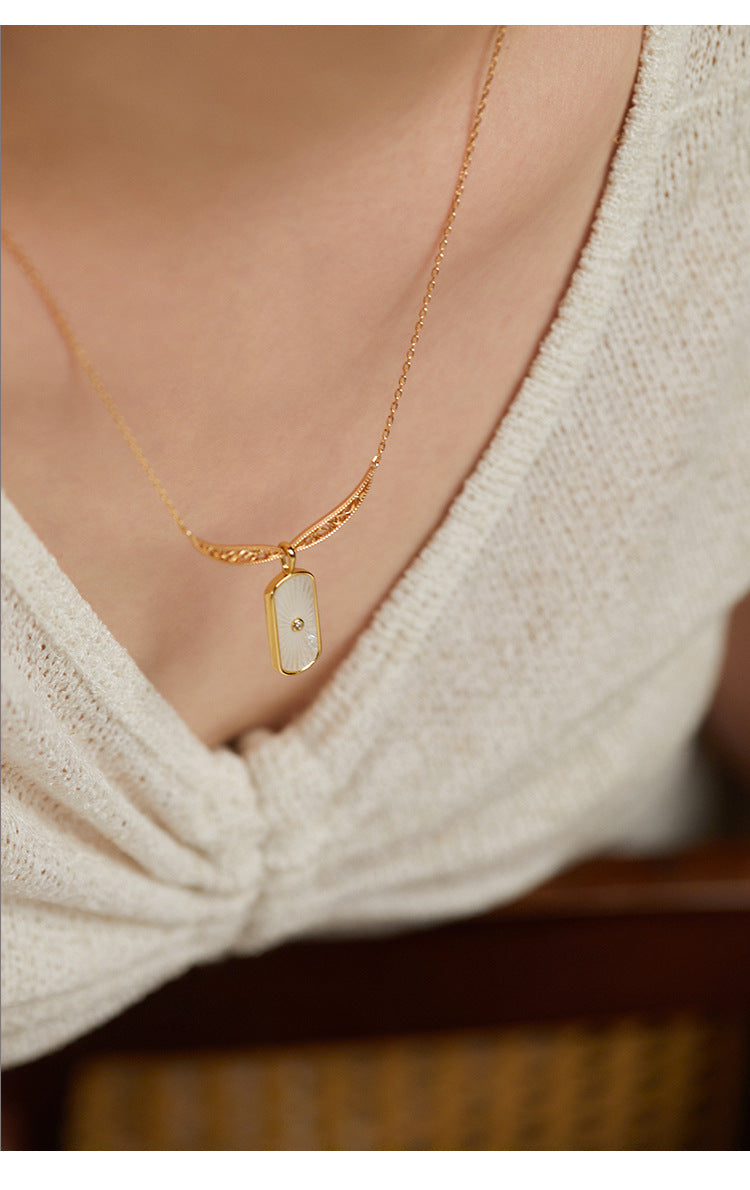 925 Silver Chain French Light Luxury Design Fashion Simple Style Necklace Pendant Gold Necklace Jewelrygold necklace jewelry002