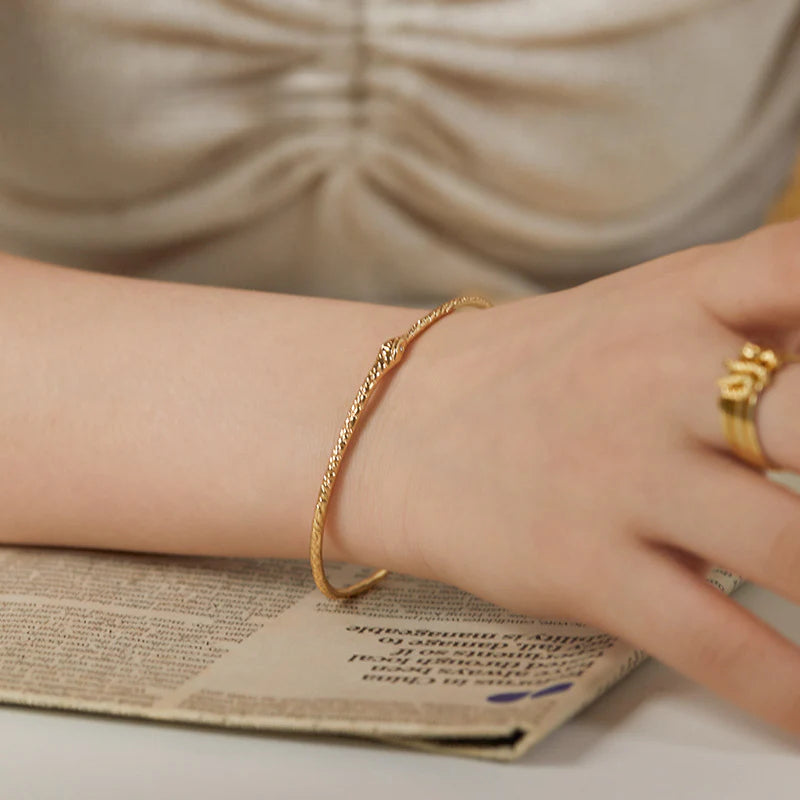 Copper Alloy Synthetic Zircon Bracelet French Style Elegant Light Luxury Retro Simple Fashion Bracelet Jewelry Gold Necklace Davidjewelry gold necklace david