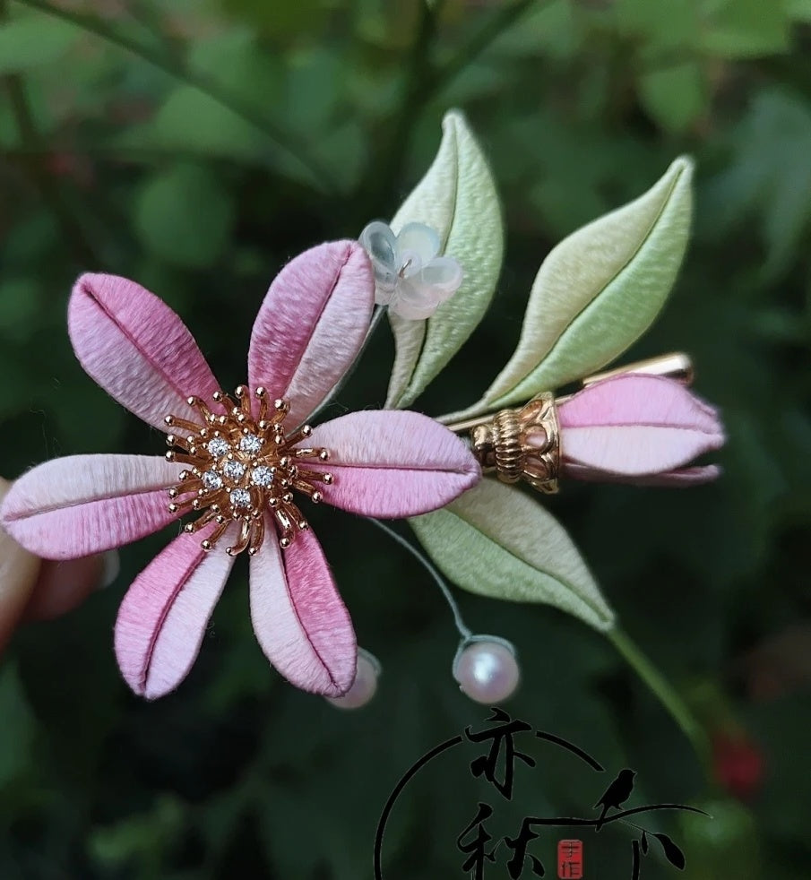 Chinese Handmade Wrapped Flower Peach Blossom Brooch Flower Versatile Cheongsam Shirt Suit Accessories David Gold Necklace Yurman