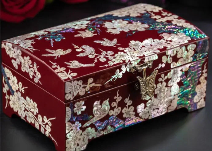 Lacquer Jewelry Box with Mother-of-Pearl, Wedding Gift, High-End Wooden Ear Jewelry Necklace Storage Box, Chinese Style Lockable Jewelry Box, Gold Necklace, Tiffany Jewelry, Davidgold necklace Tiffany jewelry david