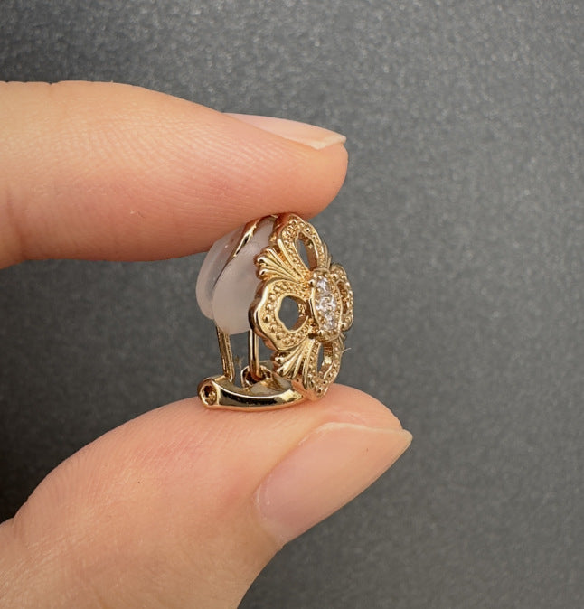 Copper Alloy Earrings French Retro Fashion Elegant Versatile Light Luxury Design Earrings Ear Studs Ear Clips Ear Jewelry David Gold Necklacedavid gold necklace001