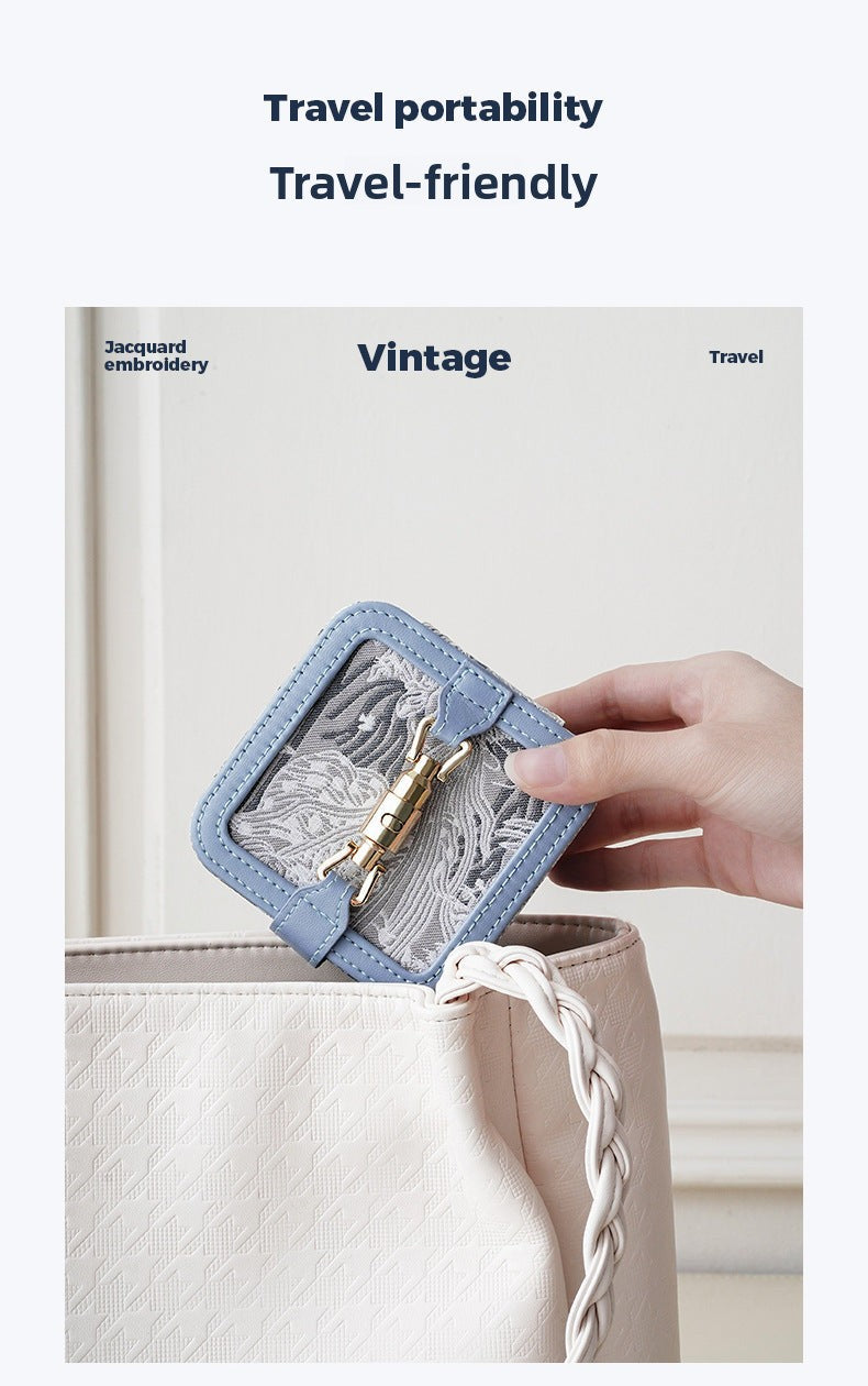 Source Manufacturer Vintage Exquisite Jewelry Box Storage Embroidery Portable Earrings Necklace Ring High-end Jewelry Box Bag Jewelry David Tiffany Gold Necklacejewelry david Tiffany gold necklace