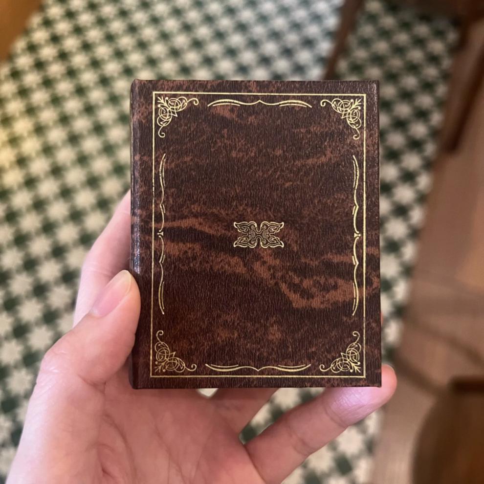 French Retro Creative Simple Exquisite Fashion Book Ornament Box