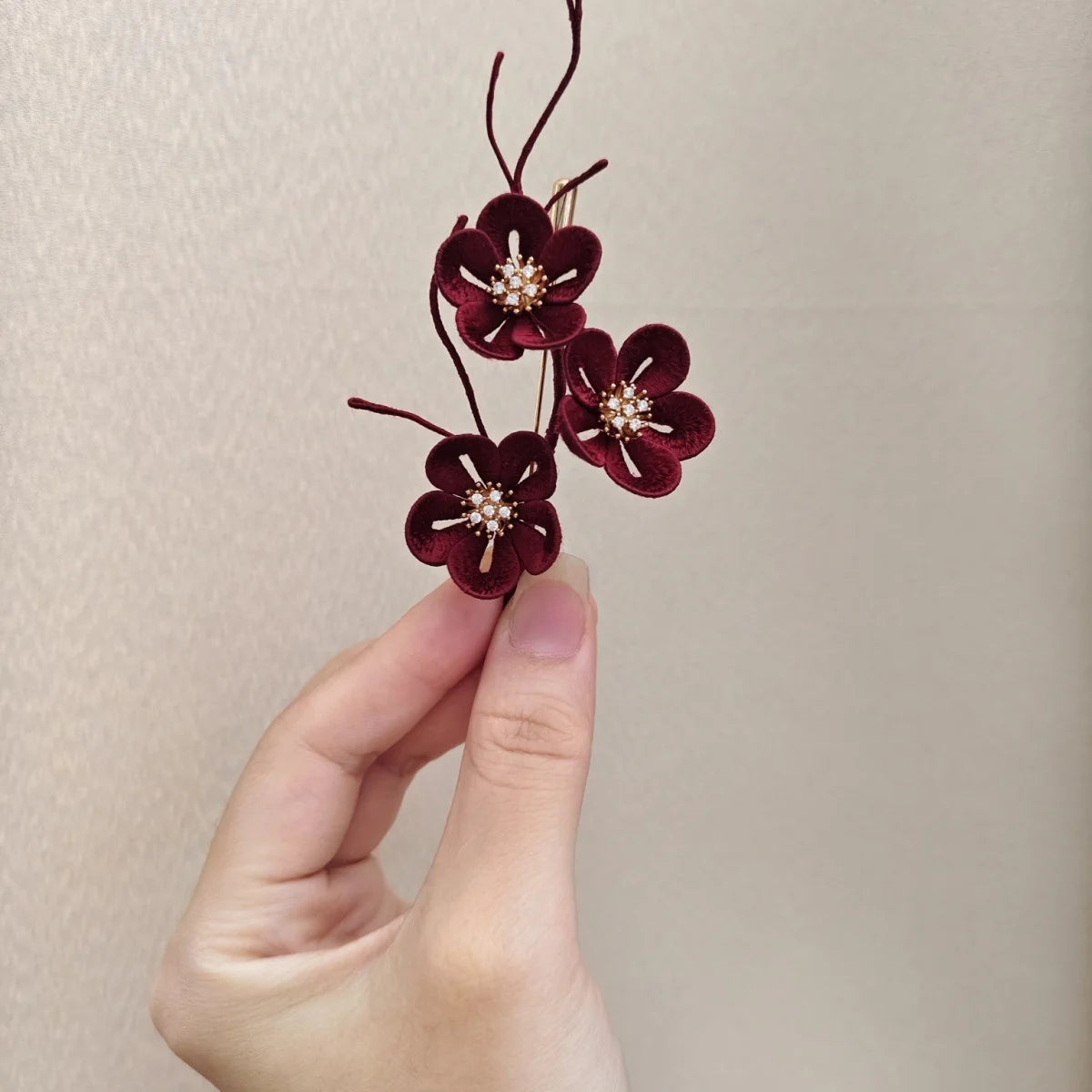 Chinese Intangible Cultural Heritage Woven Plum Blossom Brooch Light Luxury National Style Can Be Paired with Shirts Suits etc. David Gold Necklace Yurman