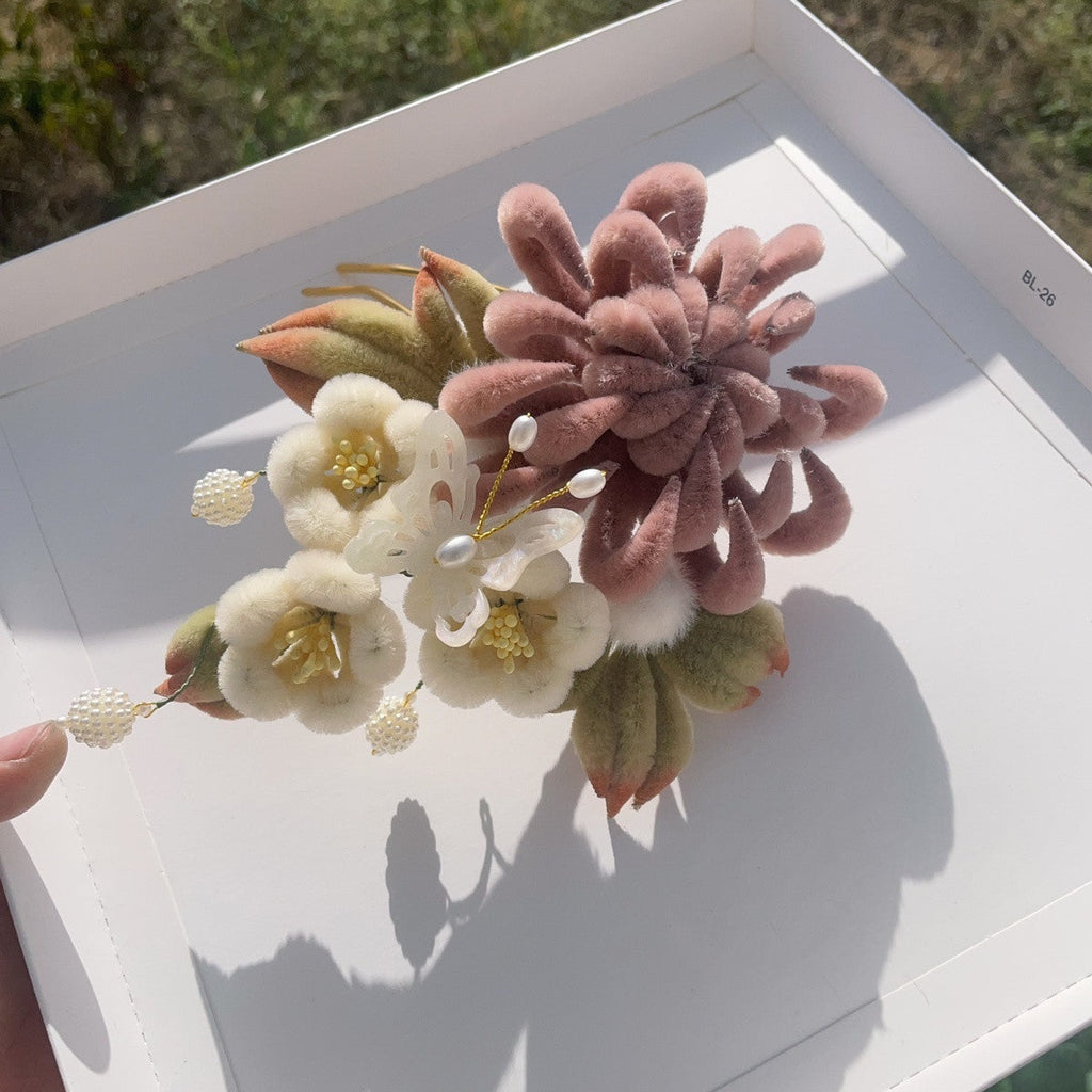 Chinese Intangible Cultural Heritage Handmade Velvet Flower Red Bean Paste Chrysanthemum Hairpin Cute Tang Style Ancient David gold necklace yurman