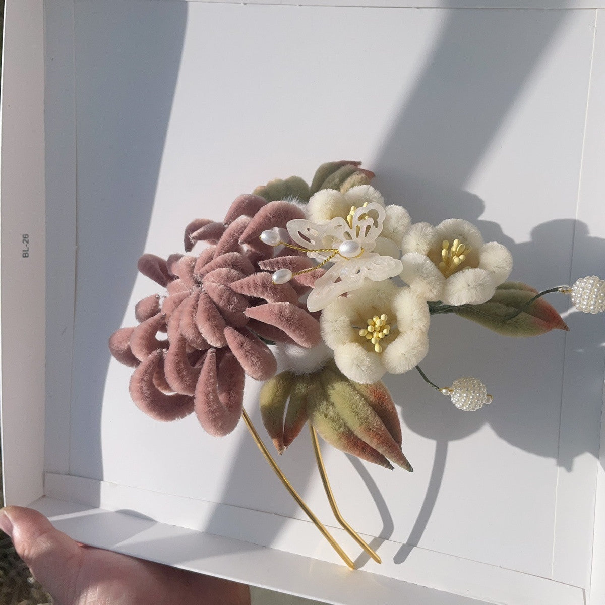 Chinese Intangible Cultural Heritage Handmade Velvet Flower Red Bean Paste Chrysanthemum Hairpin Cute Tang Style Ancient David gold necklace yurman