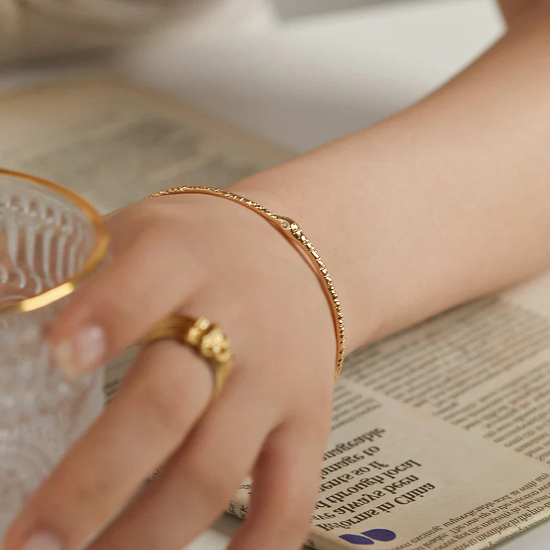 Copper Alloy Synthetic Zircon Bracelet French Style Elegant Light Luxury Retro Simple Fashion Bracelet Jewelry Gold Necklace Davidjewelry gold necklace david