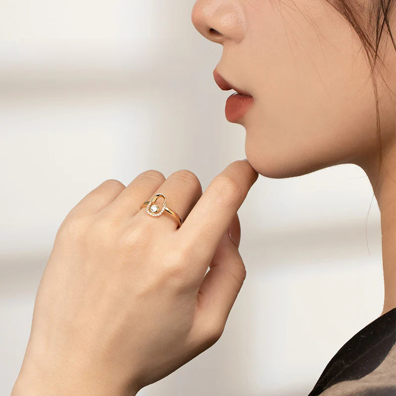 Synthetic Zircon Ring Made of Copper Alloy Gold Ring Light Luxury Inlaid Fashion Simple Adjustable Diamond-encrusted Niche Gold Necklace Jewelrygold necklace jewelry003