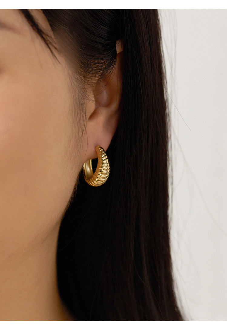 Copper Alloy Earrings French Retro Style Fashionable Light Luxury Simple Earrings