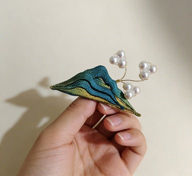 Chinese Intangible Cultural Heritage Woven Flower Shanli Jiangshan Brooch Elegant Light Luxury Chinese Style Gift Can Be Paired with Shirts and Suits David Gold Necklace Yurman