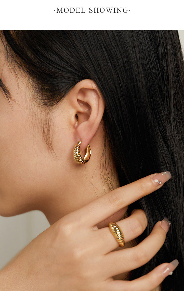 Copper Alloy Earrings French Retro Style Fashionable Light Luxury Simple Earrings