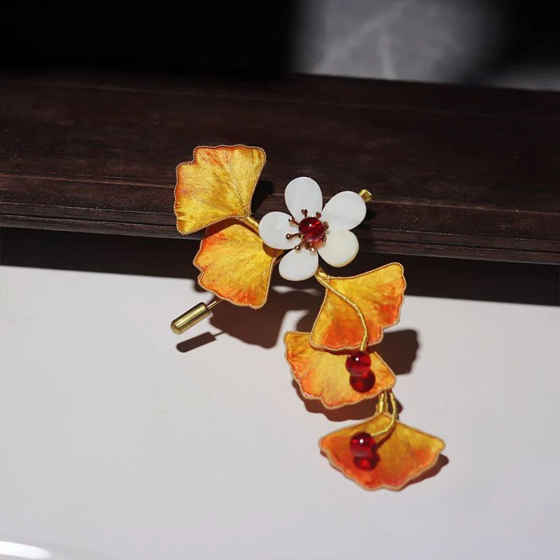 Chinese Handmade Intangible Cultural Heritage Ginkgo Filigree Velvet Flower Brooch Accessory Classical Elegant Jewelry David Gold Necklace Yurman