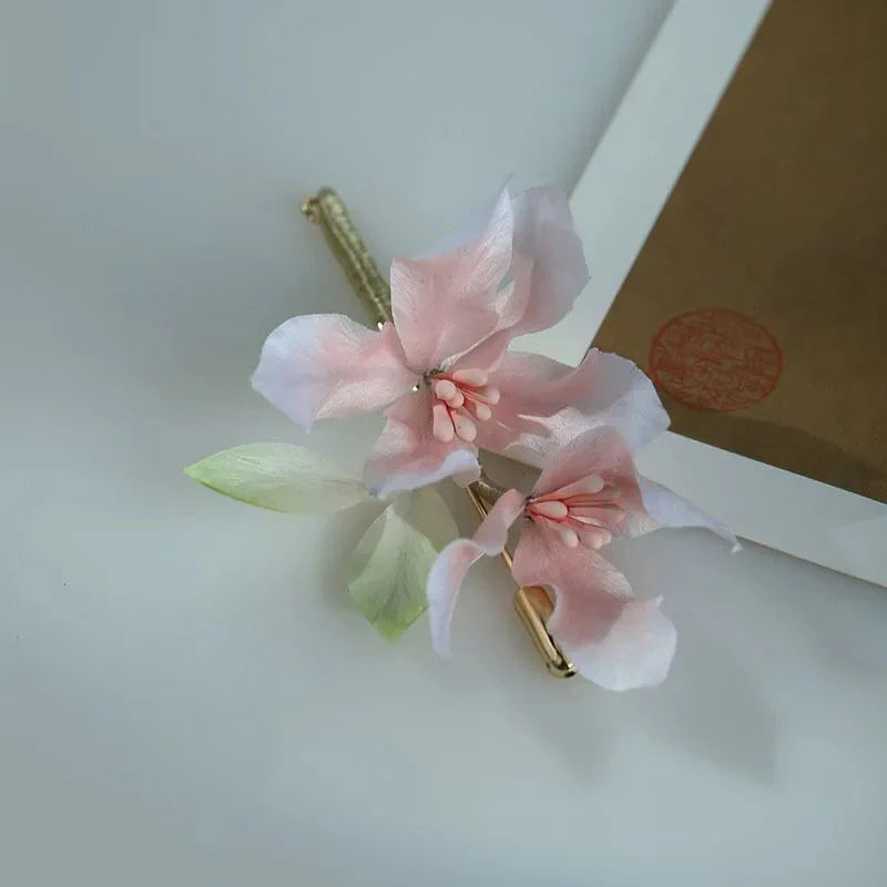 Chinese Intangible Cultural Heritage Silk Velvet Flower New Chinese Style Peach Blossom Brooch Super Fairy Gentle Accessories David Gold Necklace Yurman