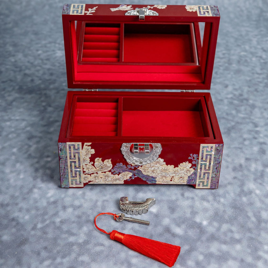 Lacquer Jewelry Box with Mother-of-Pearl, Wedding Gift, High-End Wooden Ear Jewelry Necklace Storage Box, Chinese Style Lockable Jewelry Box, Tiffany David Gold Necklace JewelryTiffany david gold necklace jewelry