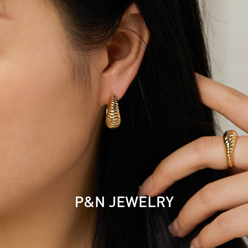 Copper Alloy Earrings French Retro Style Fashionable Light Luxury Simple Earrings