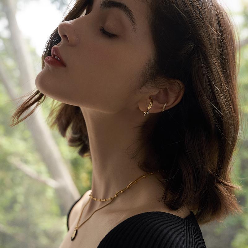 Ear Clip Type Painless No Ear Piercing Female Temperament Niche Ear Hook Side Ear Bone Clip 0528