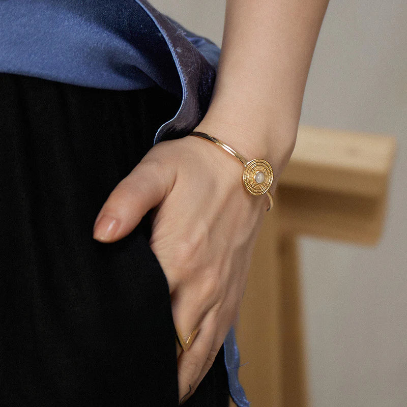 Copper Alloy Imitation Pearl Bracelet Southern French White Agate Bracelet Elegant Simple French Retro Personality Fashion Bracelet David Jewelrydavid jewelry004