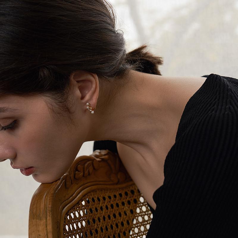 Pearl Ear Clips No Piercing Ear Cuffs for Women European and American Retro Ear Hook Earrings High-end Gold Necklace Davidgold necklace david