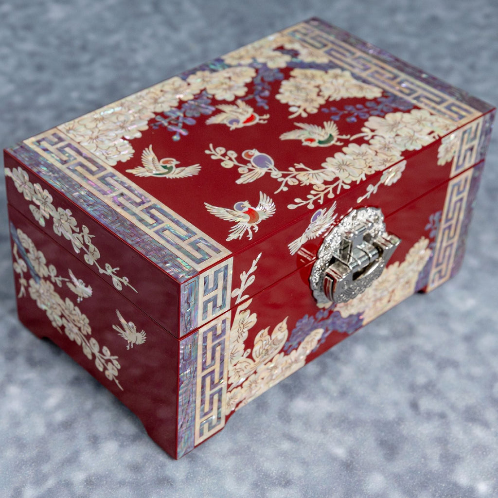 Lacquer Jewelry Box with Mother-of-Pearl, Wedding Gift, High-End Wooden Ear Jewelry Necklace Storage Box, Chinese Style Lockable Jewelry Box, Tiffany David Gold Necklace JewelryTiffany david gold necklace jewelry