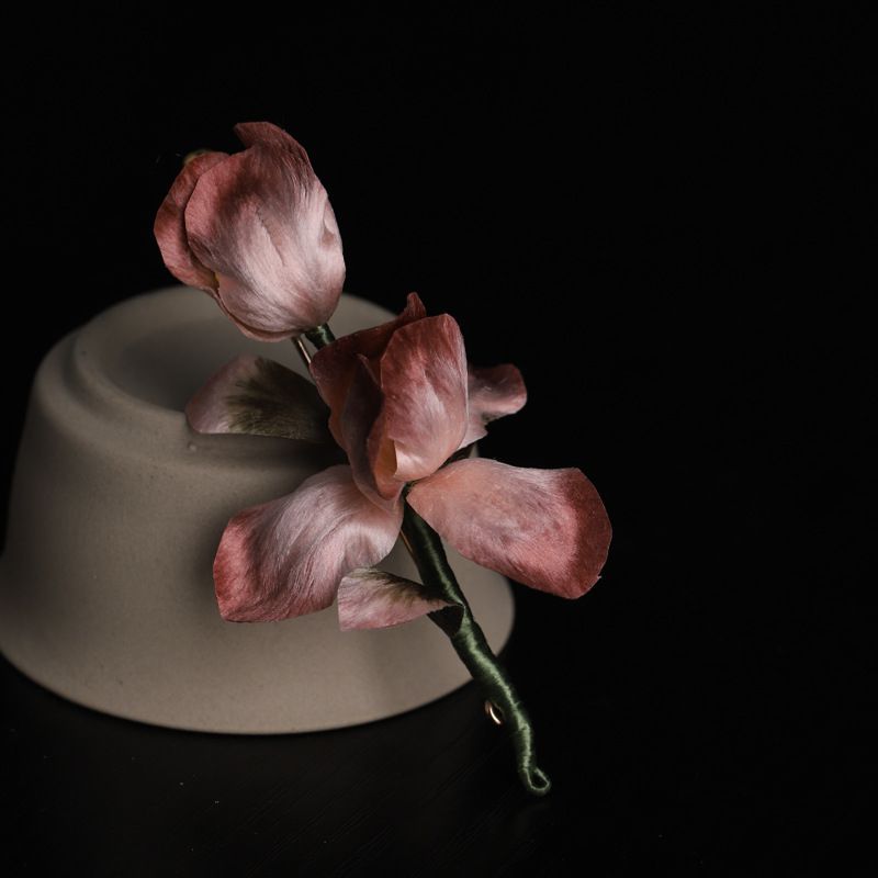 Iris Velvet Flower Brooch| Intangible Cultural Heritage Handmade Accessory