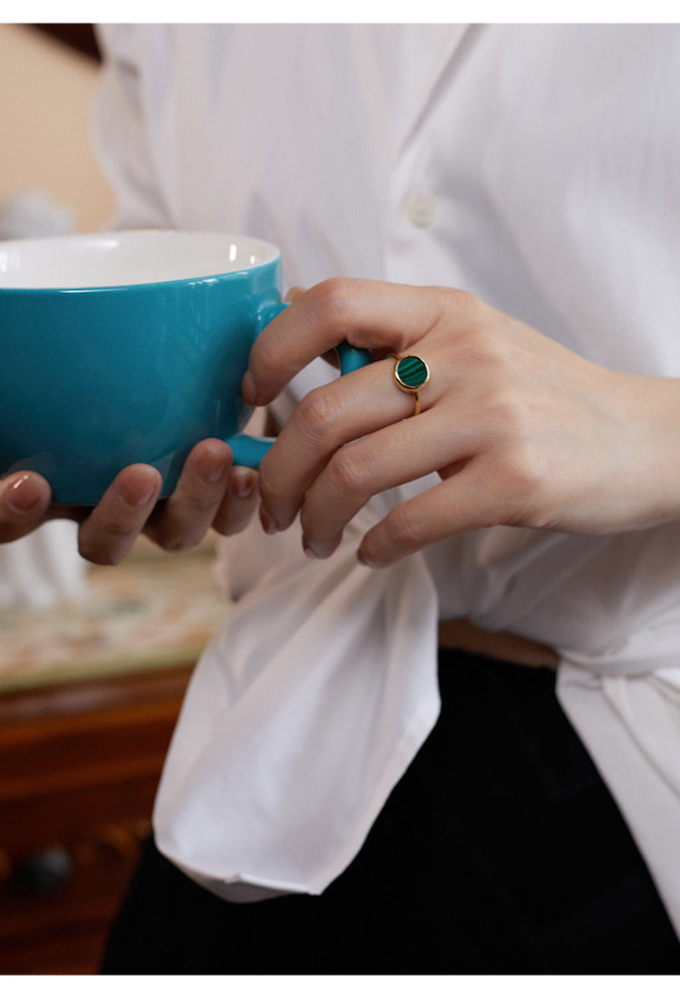 Fashionable Simple Vintage French Style Light Luxury Ring