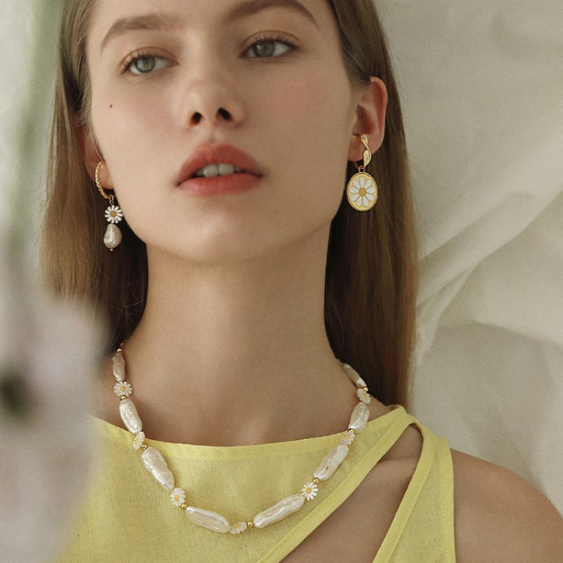 Baroque Pearl Necklace for Women, Light Luxury Elegant Jewelry, Niche Design Brand Choker Necklace, Collarbone Chain, Gold Necklace Jewelry, Gold Necklace Davidgold necklace david002