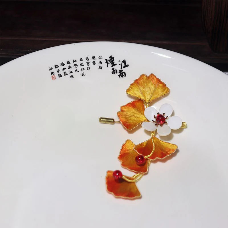 Chinese Handmade Intangible Cultural Heritage Ginkgo Filigree Velvet Flower Brooch Accessory Classical Elegant Jewelry David Gold Necklace Yurman