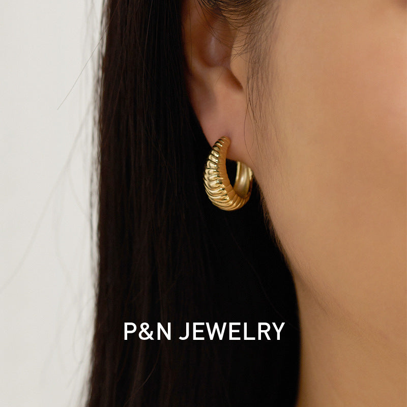 Copper Alloy Earrings French Retro Style Fashionable Light Luxury Simple Earrings