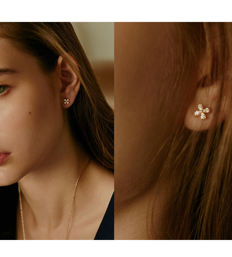 925 Silver Synthetic Zircon Earrings Four-leaf Clover Stud Earrings for Women Pure Silver Exquisite High-end Small Anti-allergy Gold Necklace Jewelrygold necklace jewelry001