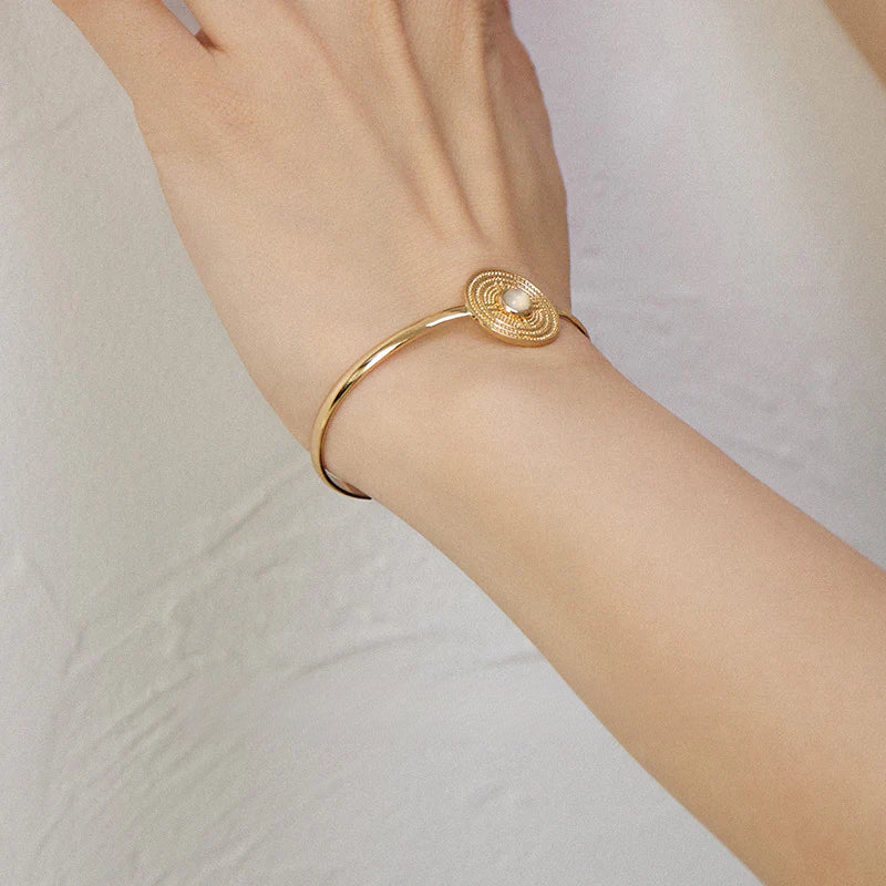 Copper Alloy Imitation Pearl Bracelet Southern French White Agate Bracelet Elegant Simple French Retro Personality Fashion Bracelet David Jewelrydavid jewelry004