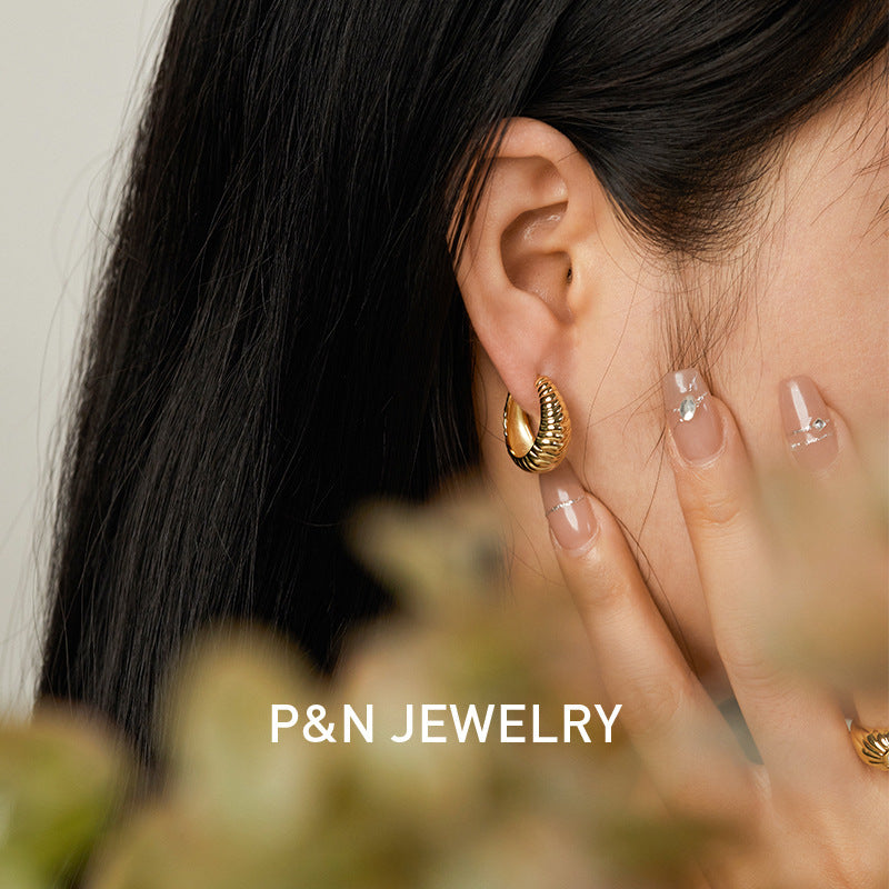 Copper Alloy Earrings French Retro Style Fashionable Light Luxury Simple Earrings