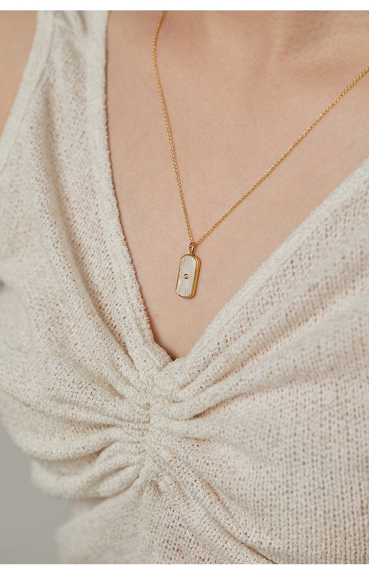 925 Silver Chain French Light Luxury Design Fashion Simple Style Necklace Pendant Gold Necklace Jewelrygold necklace jewelry002